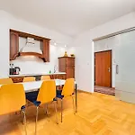 Inflancka By Your Freedom Apartman Varsó